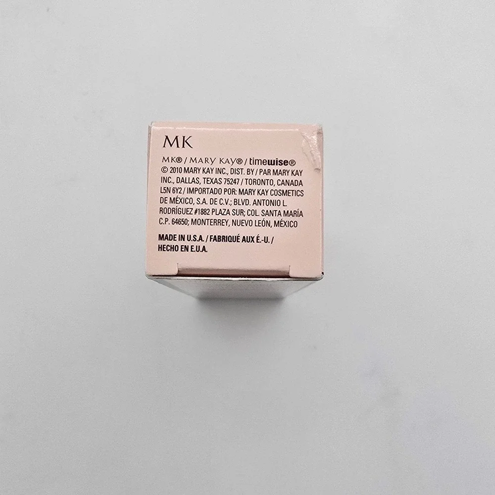 Mary Kay TimeWise Luminous-Wear Liquid Foundation Ivory 2 1 fl oz New in Box
